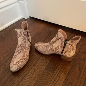 Perfect condition freepeople booties